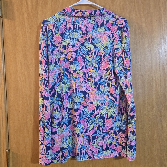 Lilly Pulitzer Seen and Herd Knit Oyster Bay Navy Button Up PJ Top - Picture 3 of 5